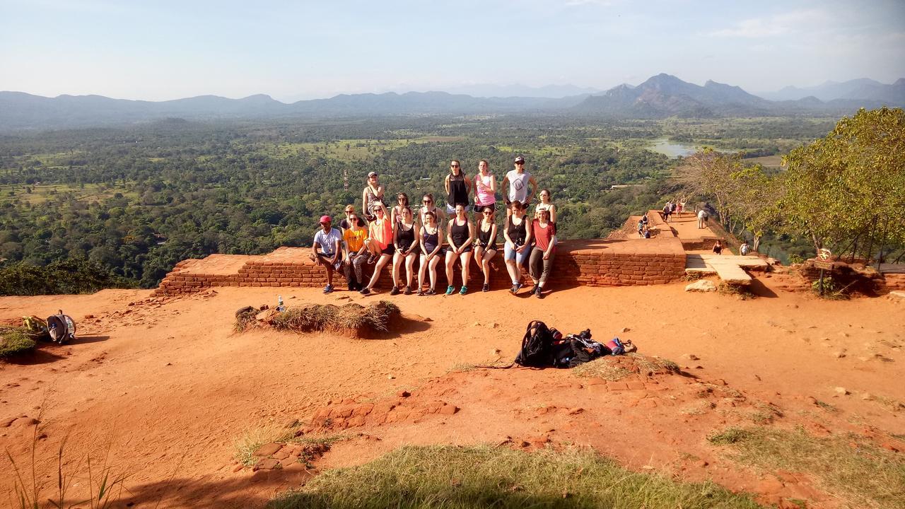 Sigiri Sara Home Stay Nice Village Sigiriya Luaran gambar